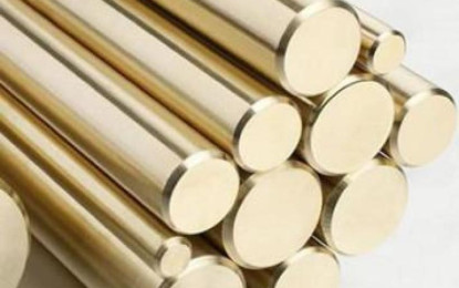 Corte com serra em bronze com precisão industrial